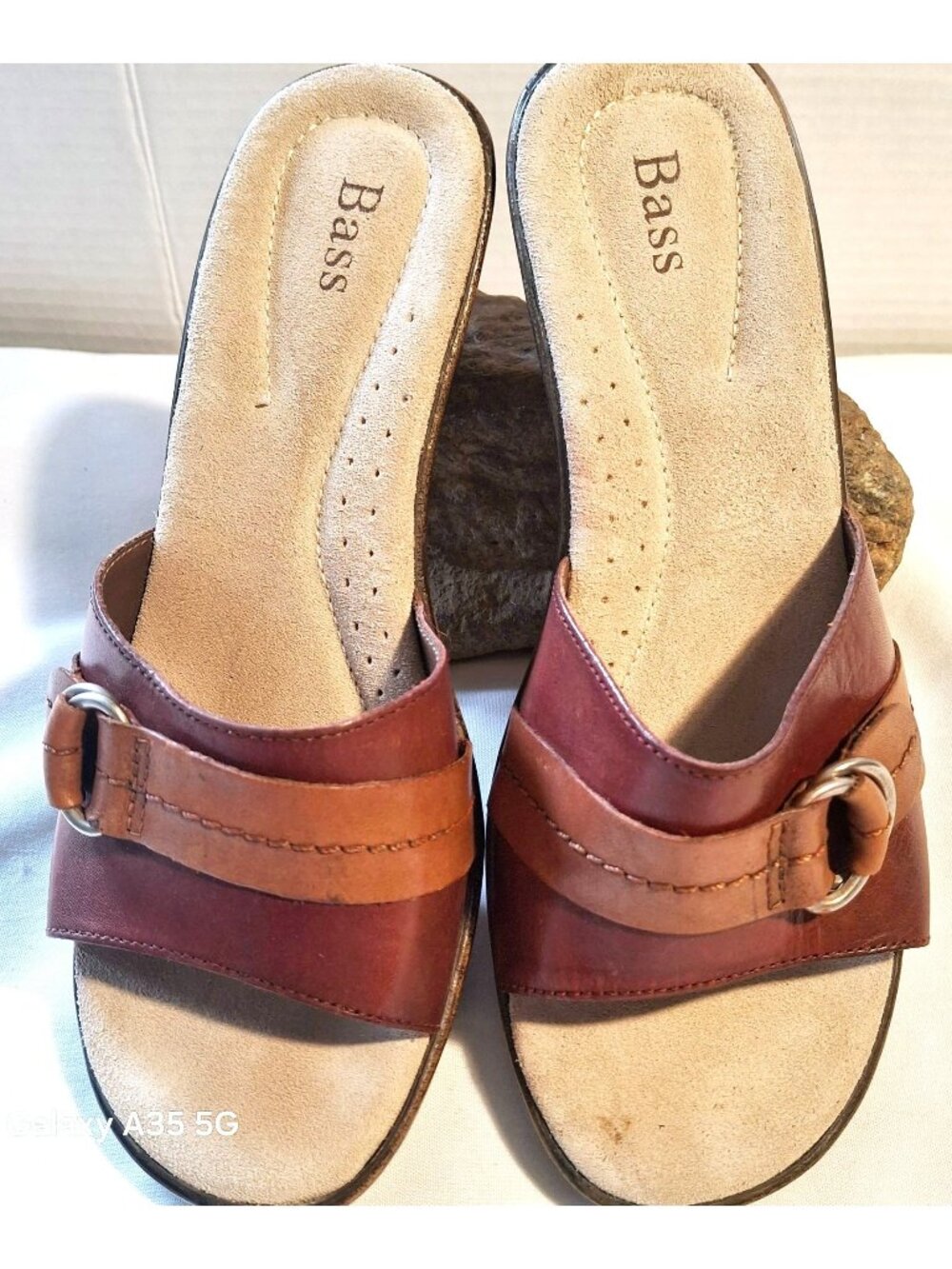 Bass Brown Leather Slide Sandals With Buckle Accent & Cushioned Footbed Womens S